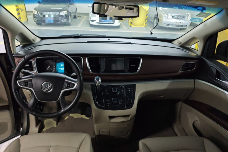 别克GL8 2018款 28T 豪华型 国VI中控内饰12