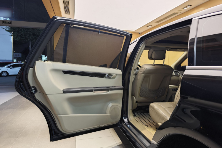 奔驰R级 2014款 R 320 4MATIC 豪华型车身外观6008