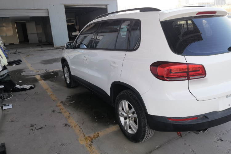 大众 途观 2015款 1.8TSI 自动两驱风尚版车身外观4