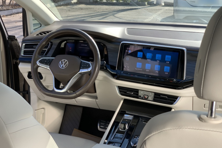 大众 威然 2022款 380TSI 旗舰版中控内饰7007