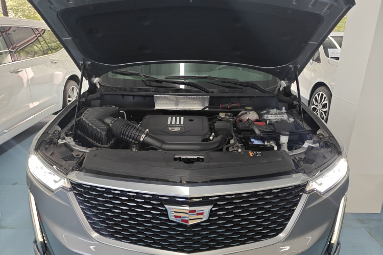 凯迪拉克XT6 2022款 2.0T 六座四驱豪华型机舱底盘24