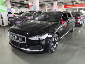 沃尔沃S90新能源 2024款 插电式混动 四驱长续航智雅豪华版