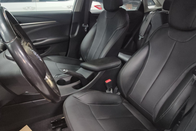 别克 英朗 2019款 18T 自动互联精英型 国VI中控内饰19