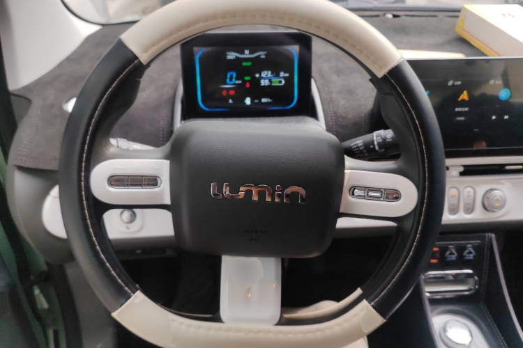 长安启源 长安Lumin 2022款 210km 香甜款中控内饰13