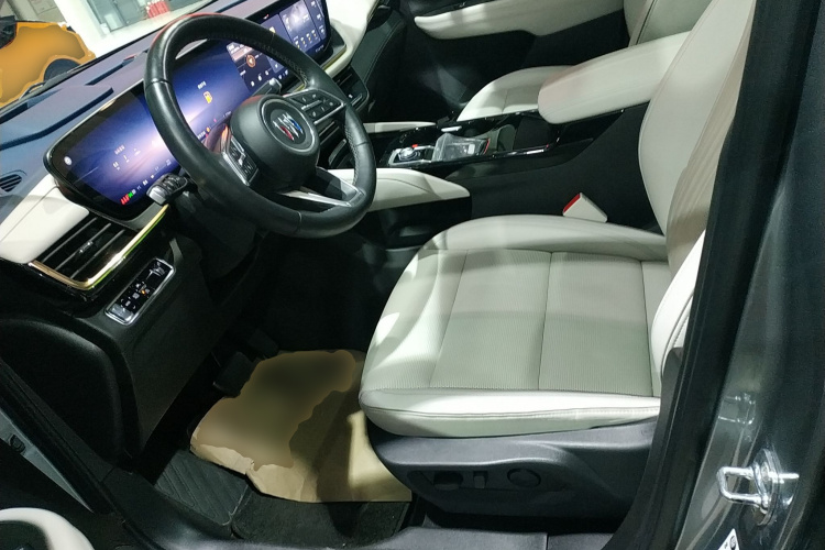 别克 2024款 昂科威Plus 四驱Avenir艾维亚中控内饰19