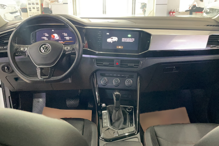 大众 探岳 2021款 330TSI 两驱30周年纪念版中控内饰7003