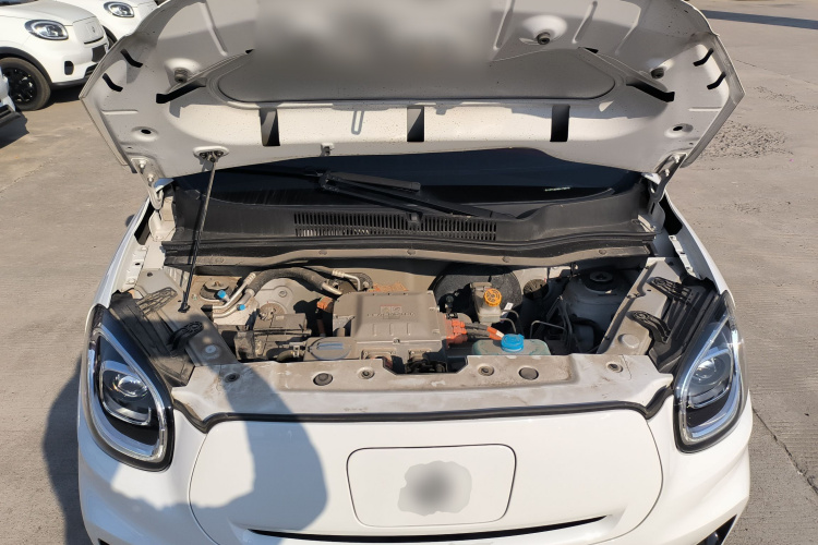 零跑汽车 零跑T03 2024款 403舒享版机舱底盘24