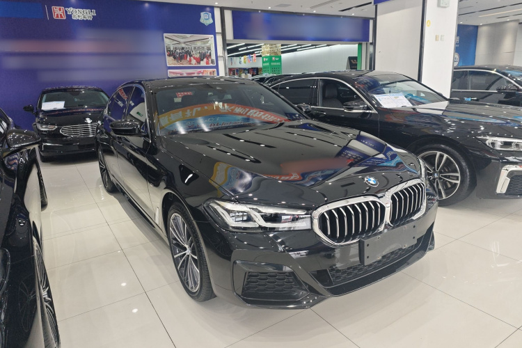 宝马5系 2023款 530Li xDrive M运动套装车身外观3