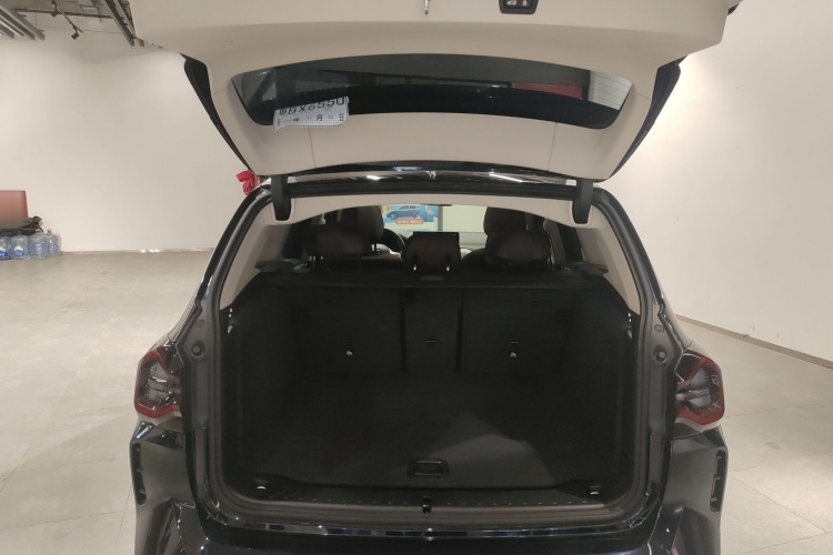 宝马iX3 2022款 改款 创领型局部细节23