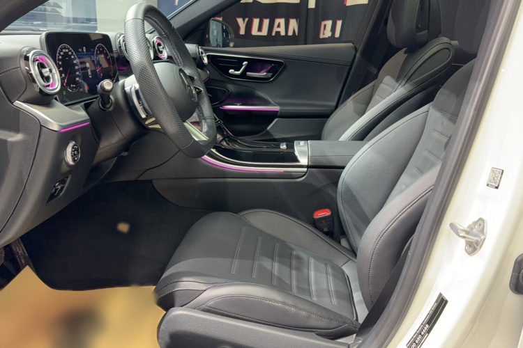 奔驰C级 2023款 C 260 L 运动版局部细节19
