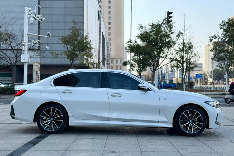 宝马3系 2023款 325Li M运动套装车身外观6004