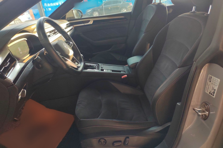 一汽-大众CC 2023款 330TSI 炫目版局部细节19