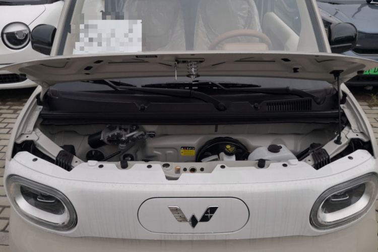 五菱汽车 宏光MINIEV 2024款 第三代 215km 青春版机舱底盘24