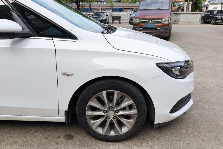 别克GL6 2021款 323T 轻混动互联豪华型局部细节9006