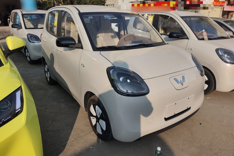 五菱汽车 宏光MINIEV 2025款 四门版 进阶款车身外观3