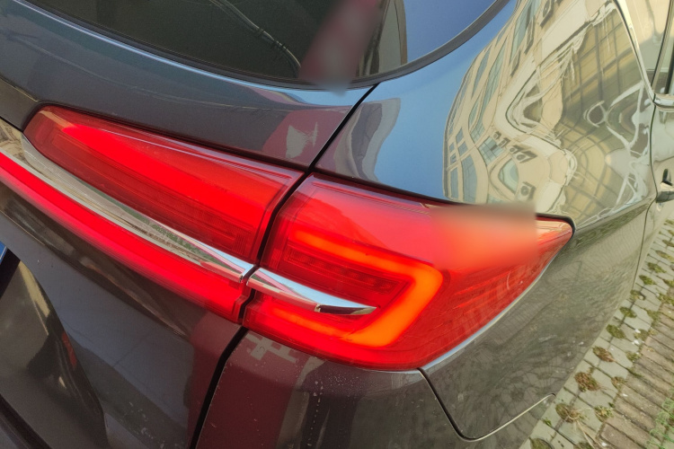 比亚迪 宋 2020款 经典版 1.5T 自动精英型车身外观9