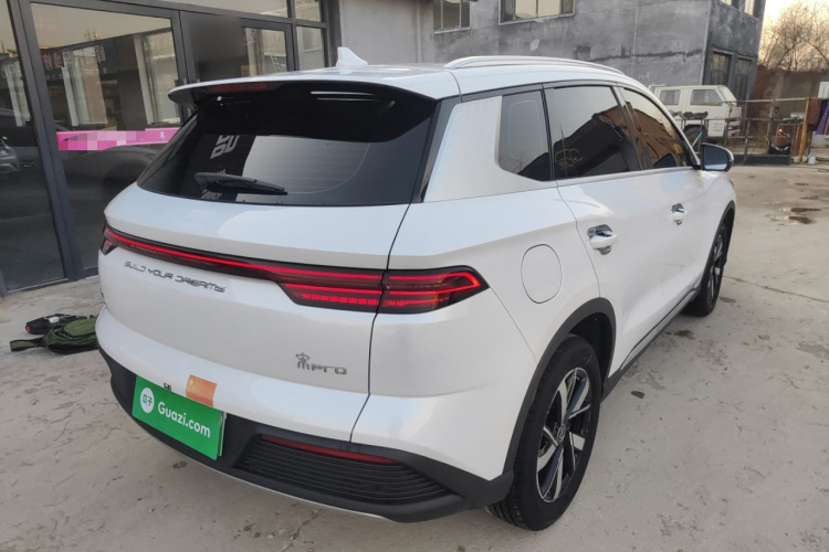 比亚迪 宋Pro新能源 2024款 荣耀版 DM-i 71KM领航型车身外观7