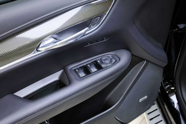 凯迪拉克XT5 2022款 2.0T 四驱尊贵型中控内饰7002