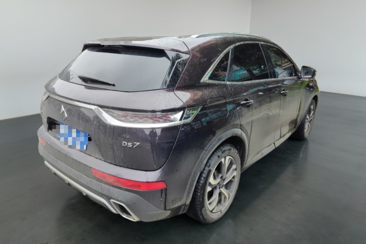 DS 7 2020款 35THP 蒙马特版车身外观7
