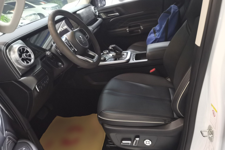 坦克300 2021款 城市版 2.0T 很有型中控内饰19