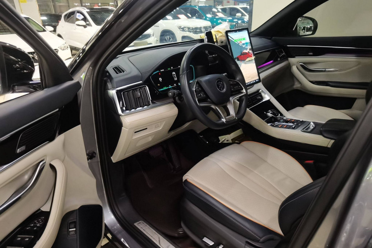 比亚迪 宋PLUS新能源 2021款 DM-i 110KM 旗舰PLUS中控内饰7002