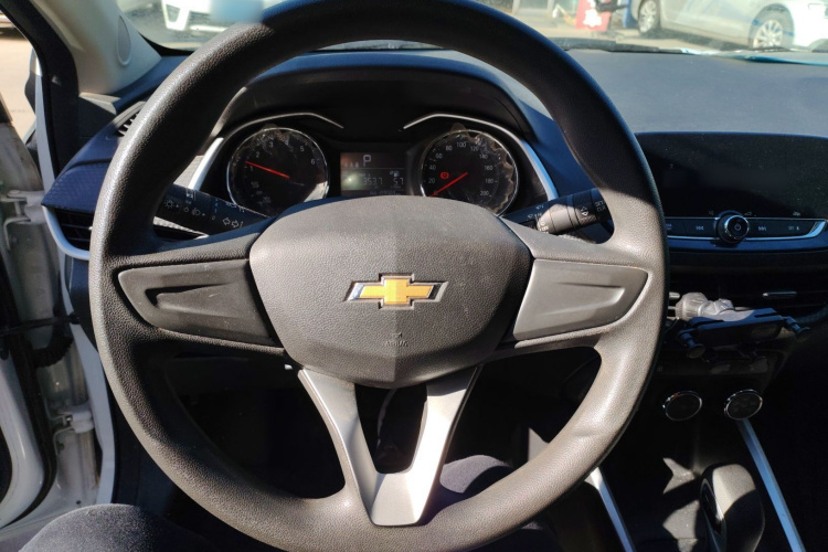 雪佛兰 科沃兹 2022款 325T 自动欣悦版中控内饰13