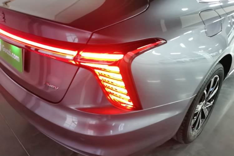 红旗H5 PHEV 2025款 170 超混版车身外观9