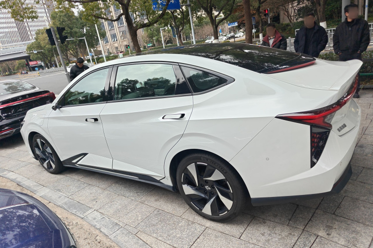 灵悉L 2024款 头号玩家版车身外观4