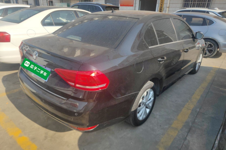 大众 朗逸 2017款 1.6L 自动舒适版车身外观7