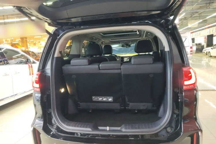 广汽传祺 传祺M8 2023款 大师系列 390T 至尊版机舱底盘23