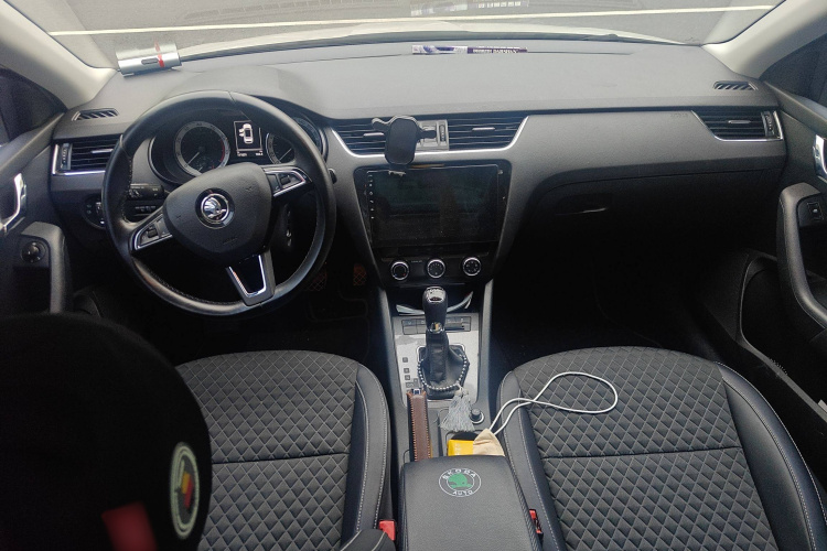 斯柯达 明锐 2018款 旅行车 TSI230 DSG豪华版中控内饰12