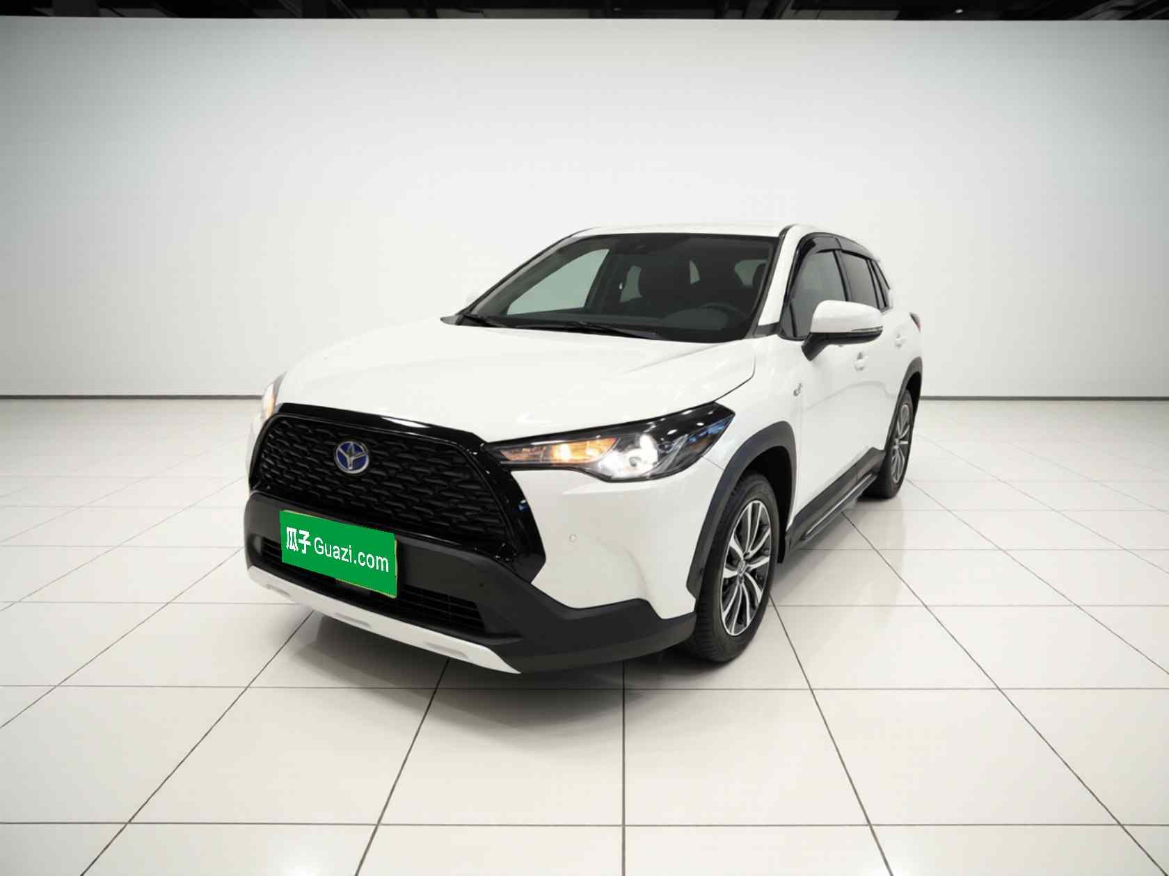 丰田 卡罗拉锐放 2023款 双擎 2.0L 先锋版(2)