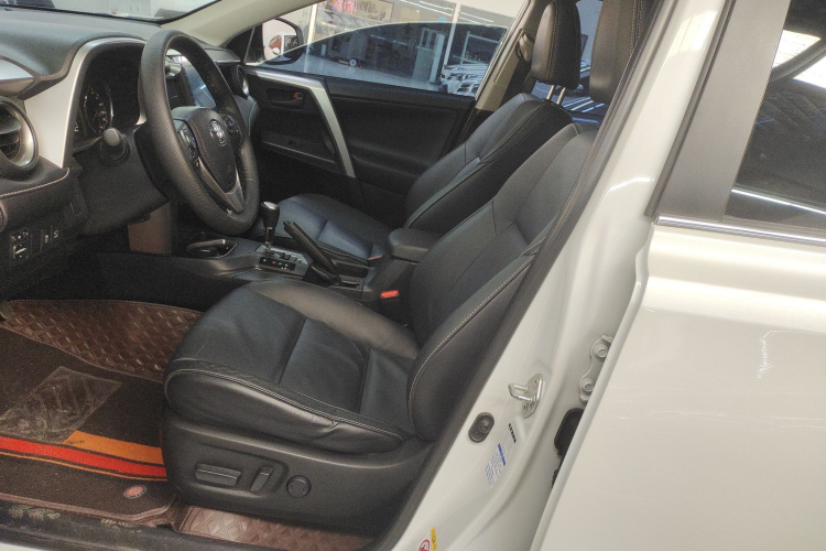 丰田 RAV4荣放 2016款 2.5L 自动四驱精英版中控内饰19