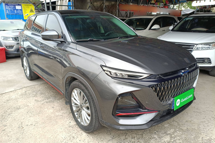 长安欧尚X7 PLUS 2022款 1.5T 蓝鲸版自动尊享型车身外观3