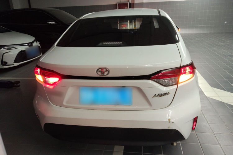 丰田 雷凌 2023款 TNGA 1.5L CVT进取版车身外观6004