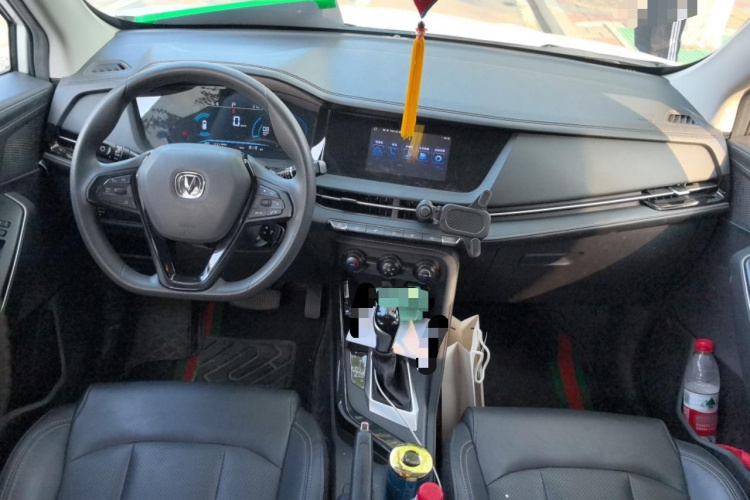 长安CS15 2021款 1.5L 自动进取型中控内饰7002