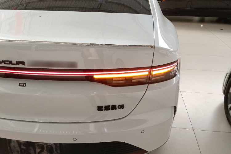 比亚迪 驱逐舰05 2024款 荣耀版 DM-i 55KM 豪华型车身外观6006