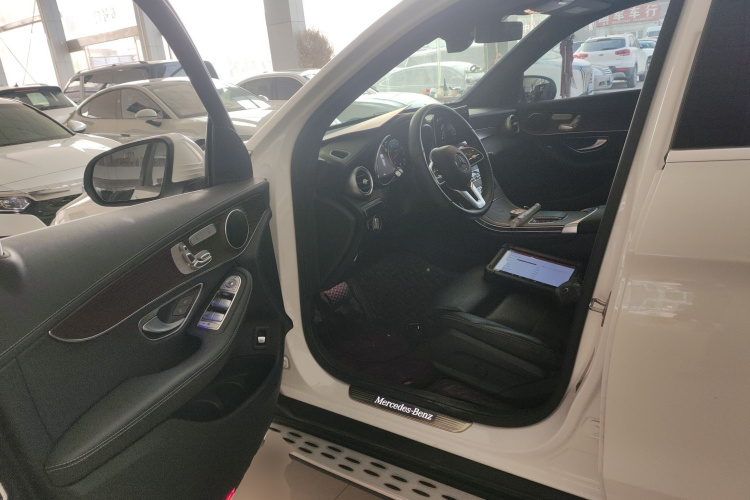 奔驰GLC 2022款 改款三 GLC 300 L 4MATIC 豪华型中控内饰20