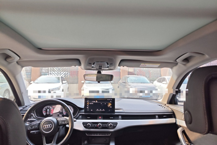 奥迪A4L 2020款 40 TFSI 时尚动感型中控内饰22