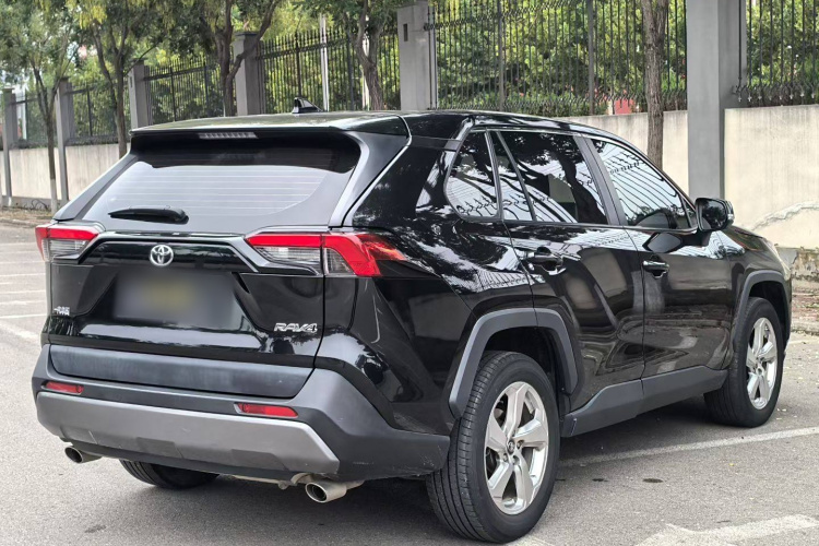 丰田 RAV4荣放 2020款 2.0L CVT两驱风尚版车身外观6005