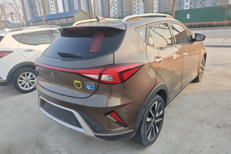 思皓E20X 2020款 不凡版车身外观6005