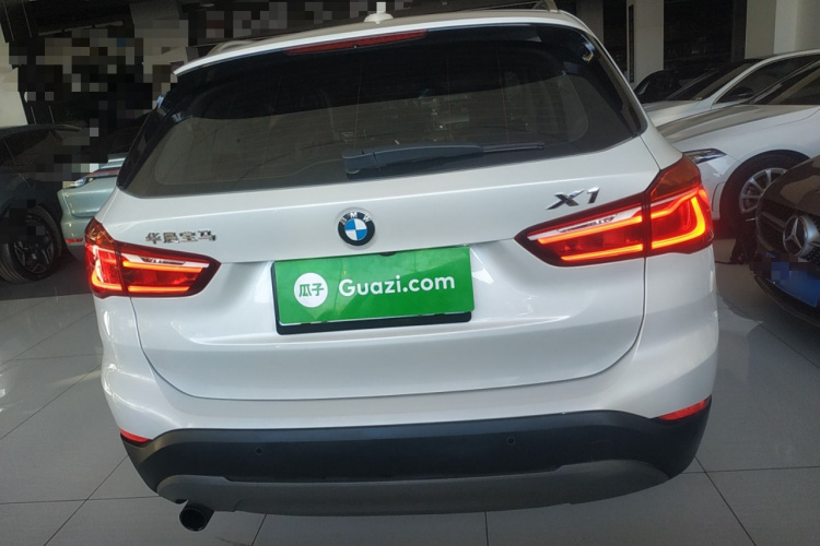 宝马X1 2016款 sDrive18Li 尊享型车身外观6