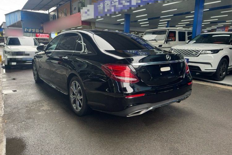 奔驰E级 2020款 E 300 L 运动豪华型车身外观6005