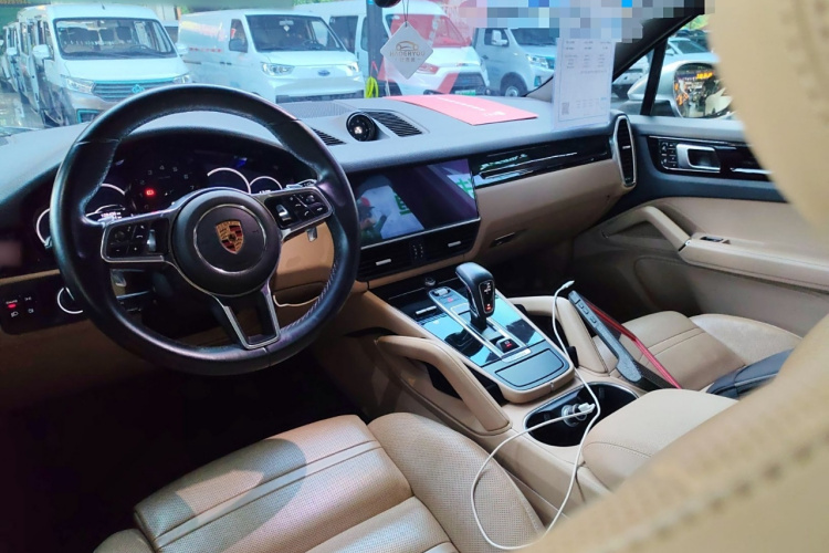 保时捷 2019款 Cayenne 3.0T中控内饰7002