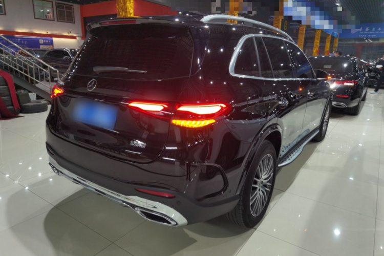 奔驰GLC 2024款 改款 GLC 300 L 4MATIC 动感型 5座车身外观7