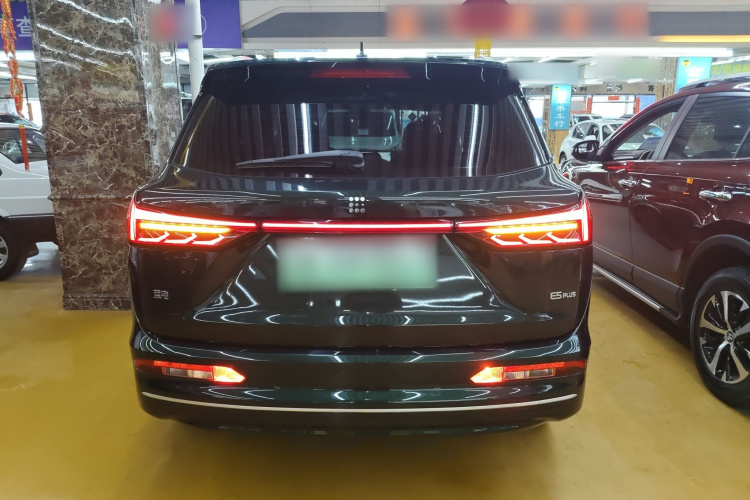 蓝电E5 PLUS 2025款 165km 长续航版 7座车身外观6