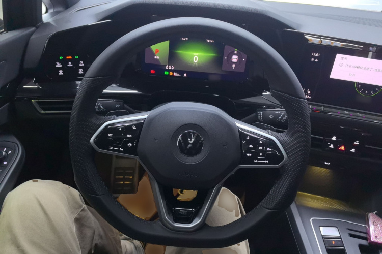 大众 高尔夫 2023款 改款 280TSI DSG R-Line Lite中控内饰13