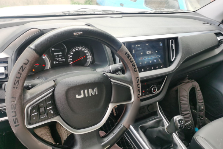 五十铃 瑞迈 2022款 2.8T经典柴油两驱舒享型长轴版JE493ZLQ6E中控内饰7002