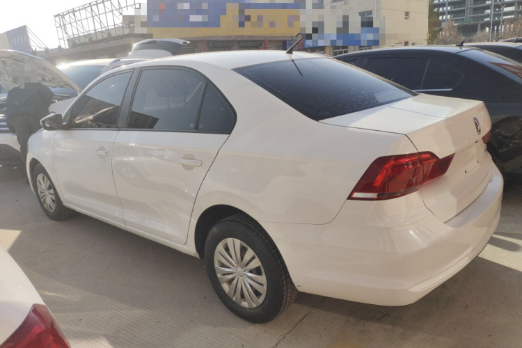 大众 桑塔纳 2016款 1.4L 手动风尚版车身外观4