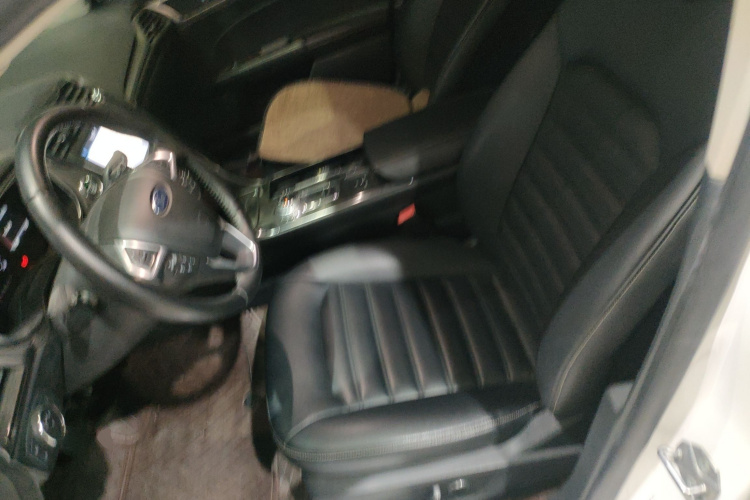 福特 蒙迪欧 2018款 EcoBoost 200 智控豪华型 国VI中控内饰19